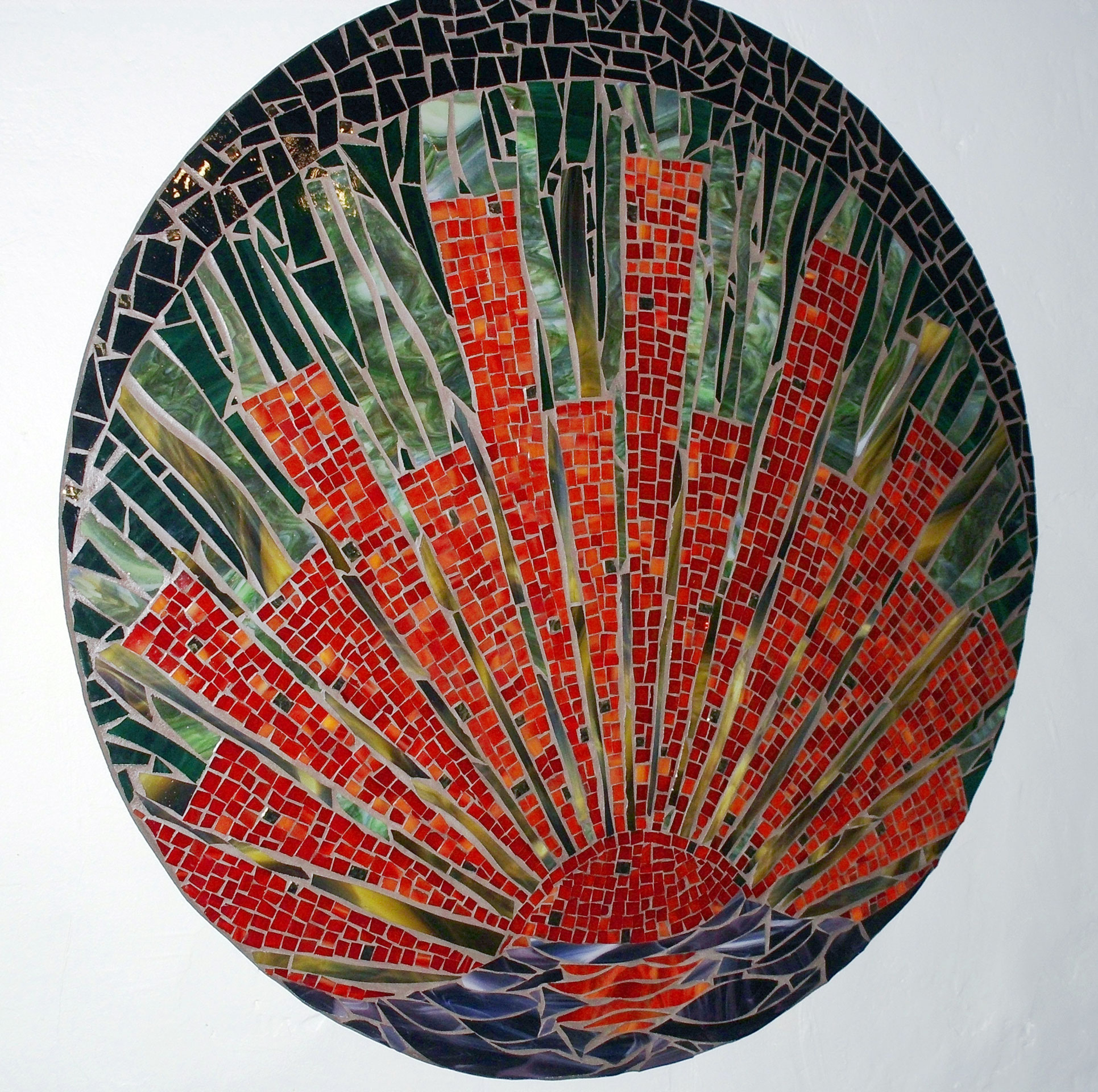 Tableau en mosaïque de forme ronde « le soleil rouge »